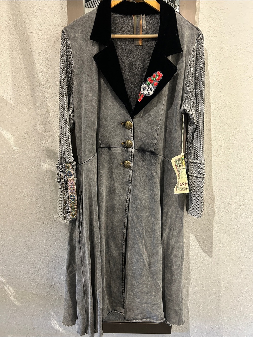Aratta Gray Coat with Black Velvet Collar and Embroidered Accent NWT size Medium